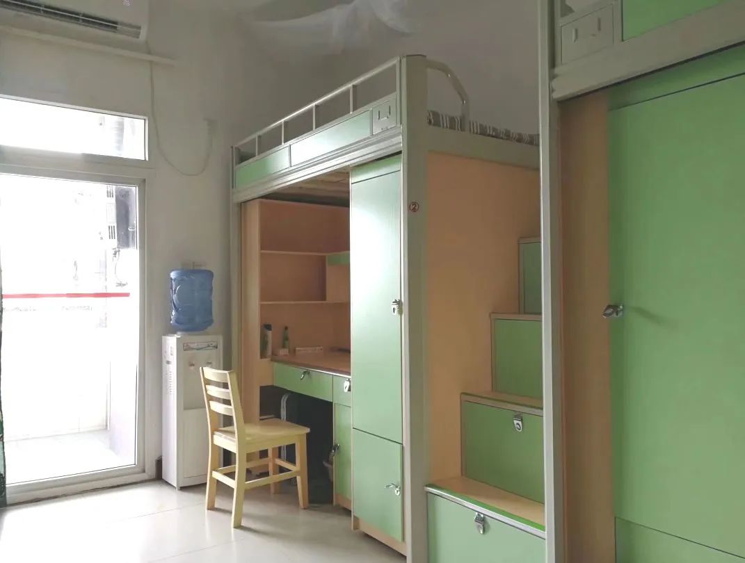 西南政法大學(xué)宿舍條件怎么樣,有空調(diào)和獨(dú)立衛(wèi)生間嗎？（附宿舍圖片）