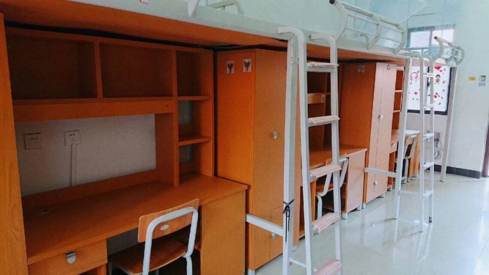 北部灣大學宿舍條件怎么樣,有空調和獨立衛生間嗎？（附宿舍圖片）